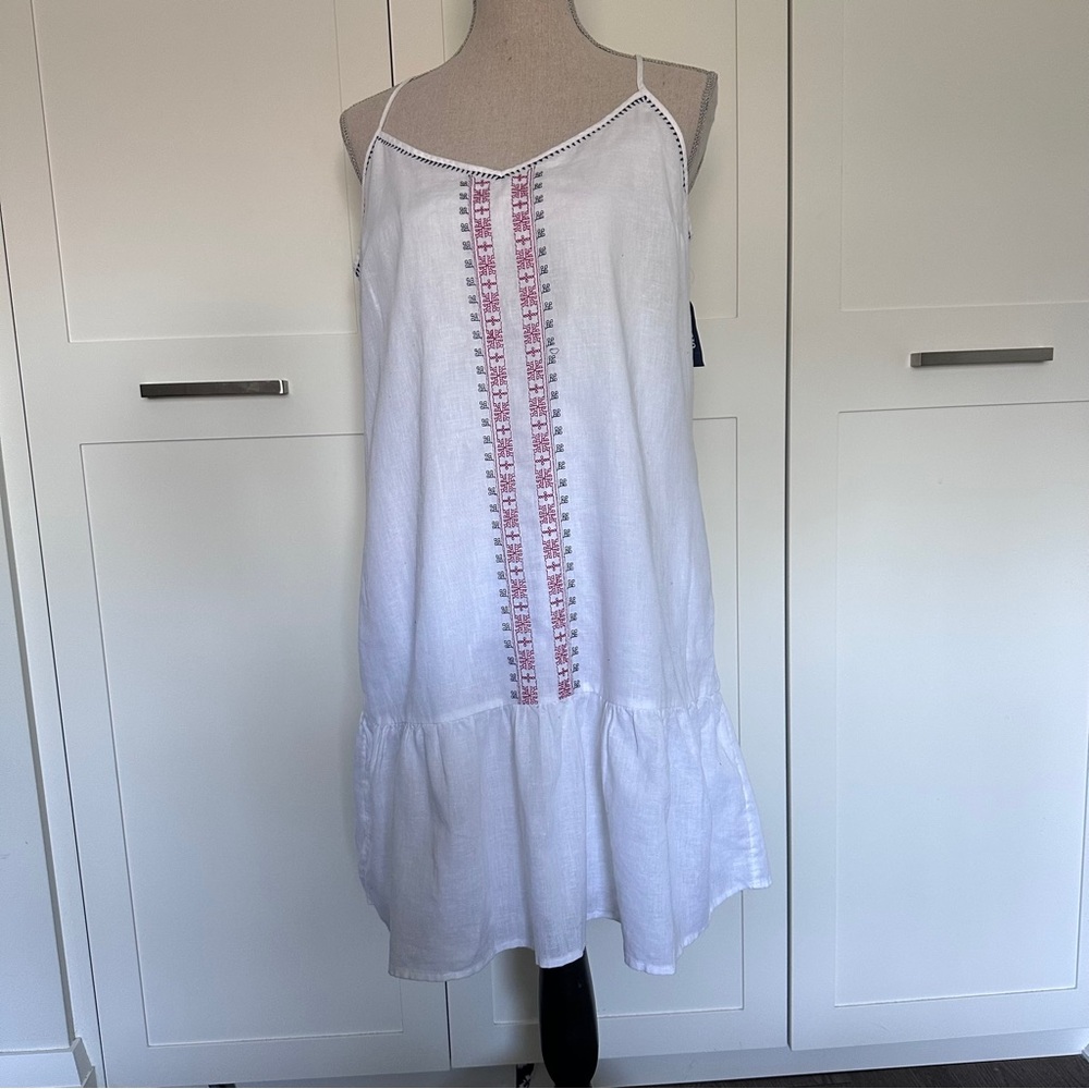 White Sleeveless Dress with Pink Embroidery